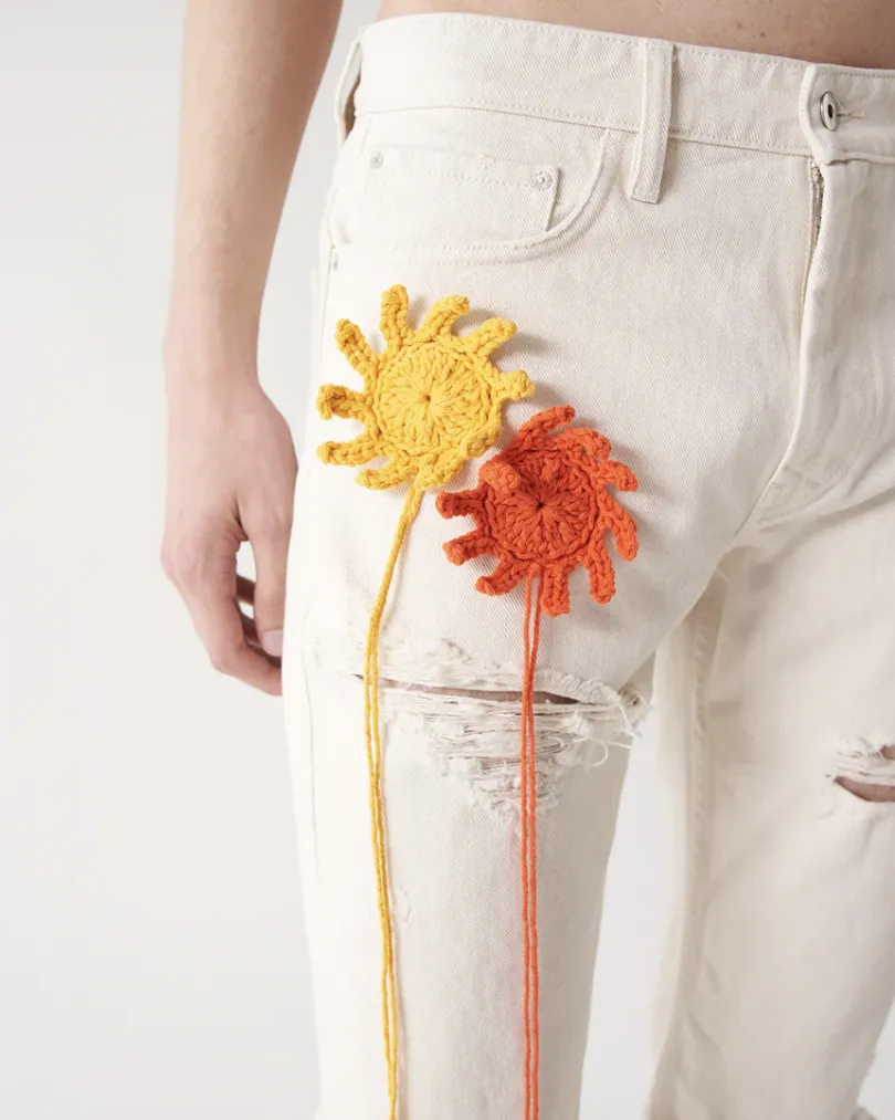 ELYSUM JEANS IN OFF-WHITE WITH CROCHET APPLICATION