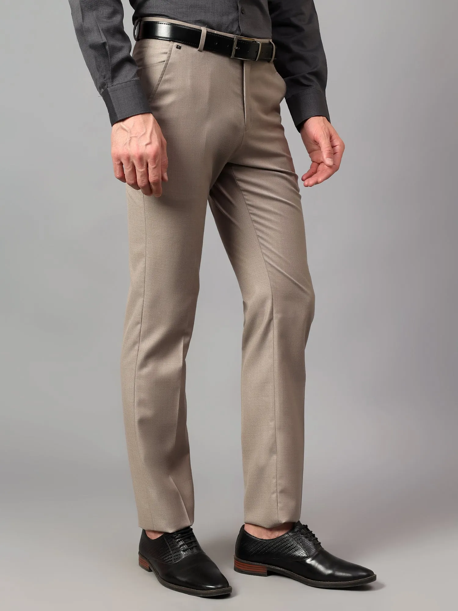 Men's Beige Solid Non-Pleated Formal Trouser