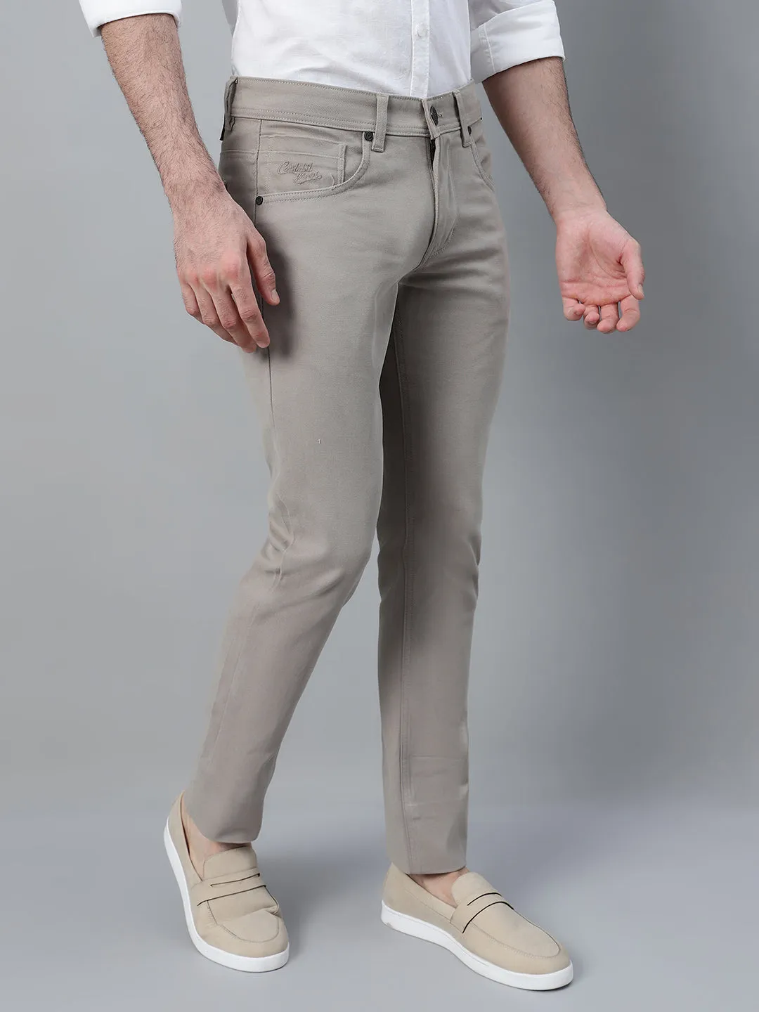 Men's Cream Self Design Non-Pleated Casual Trouser