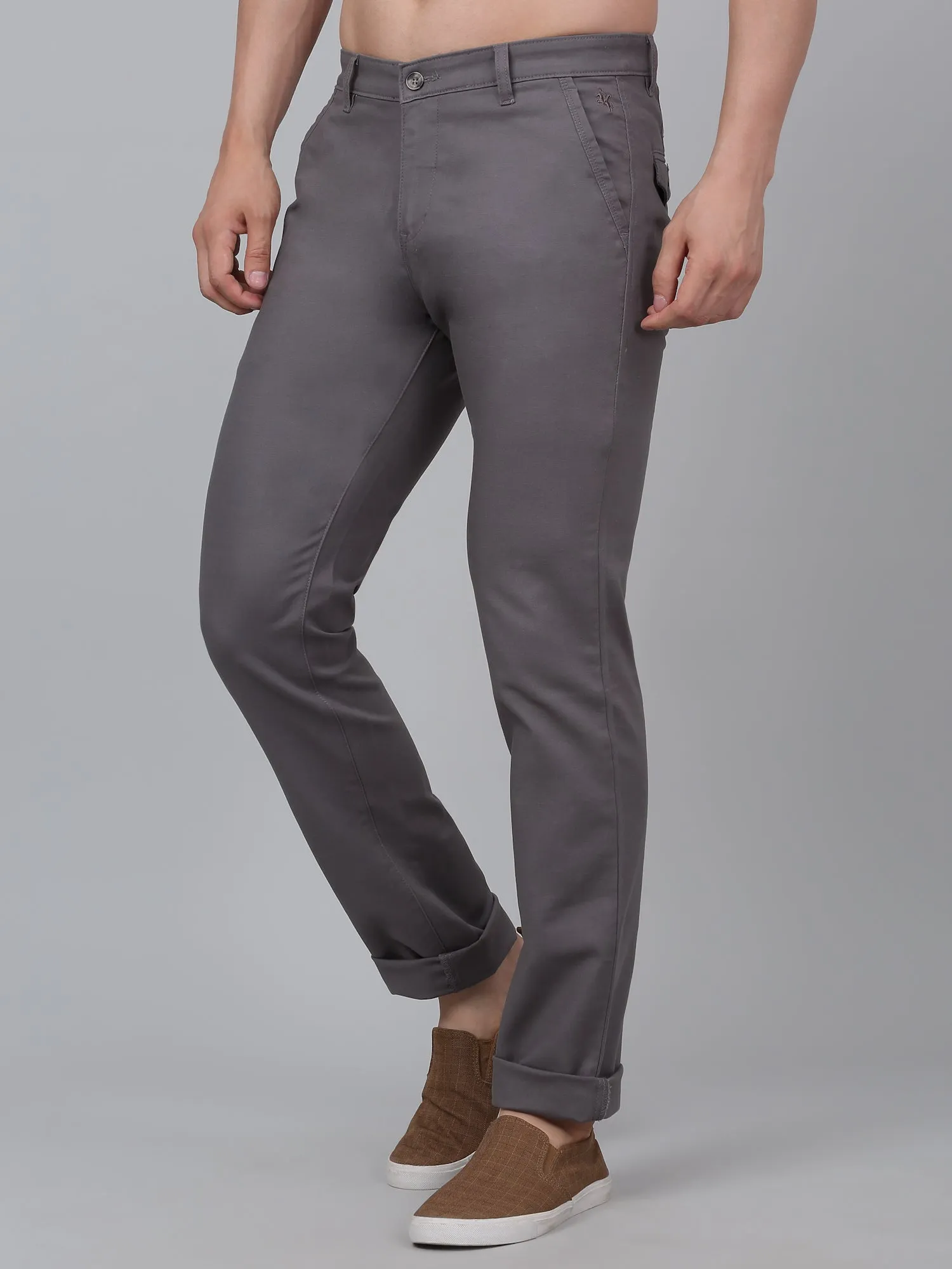 Men's Grey Solid Non-Pleated Stretchable Casual Trouser