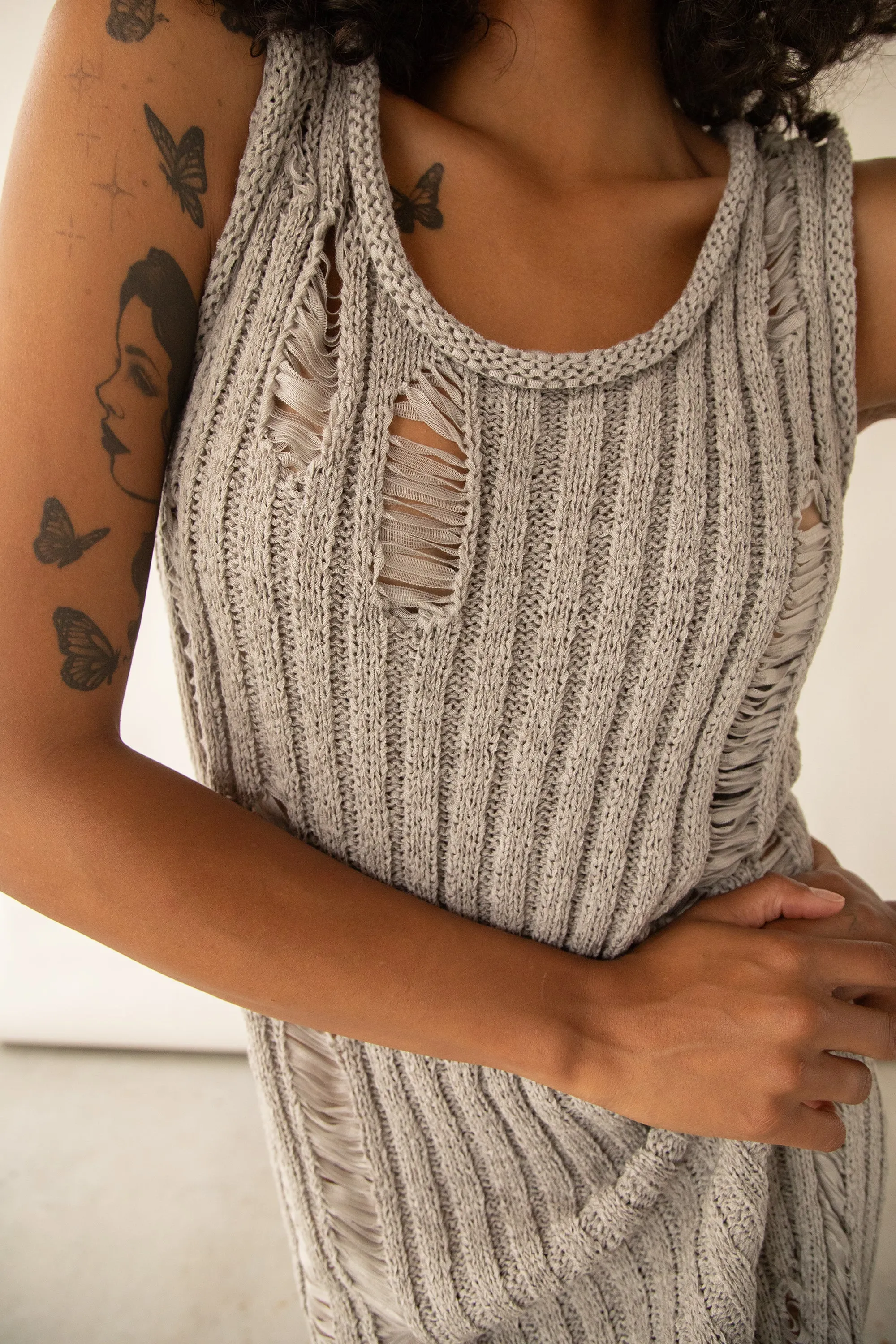 SLEEVELESS RIB-KNIT DISTRESSED MIDI DRESS