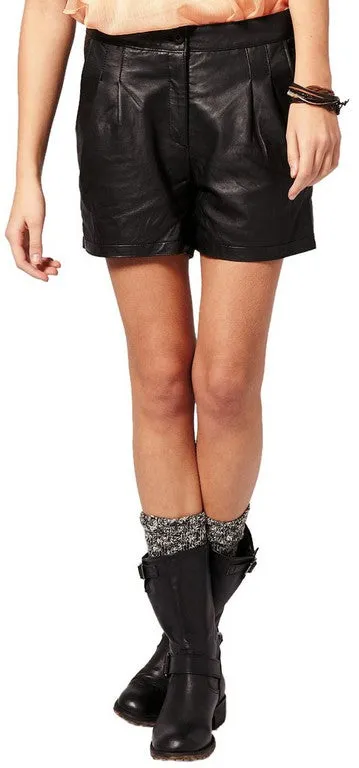 Women's Trendy Leather Shorts with Functional Pockets WH05